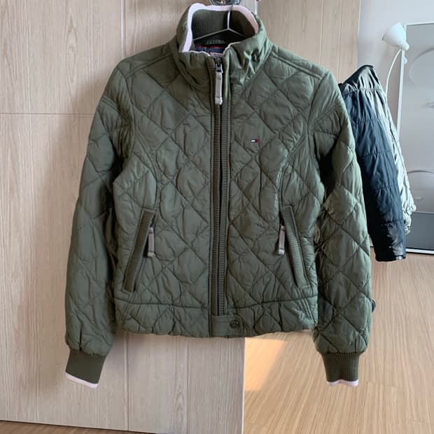타미 누빔 경량패딩