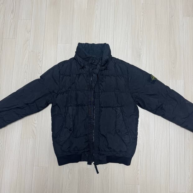 스톤아일랜드 나일론 숏패딩