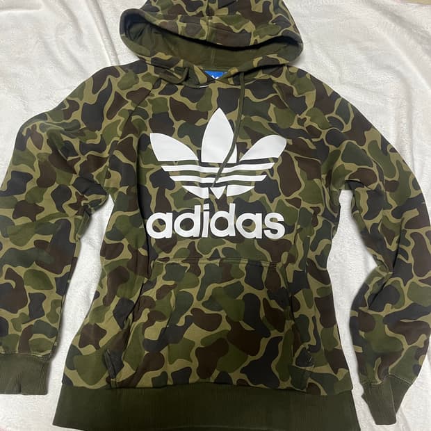 아디다스 카모 후드티