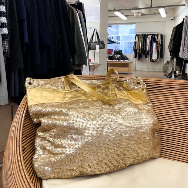 지미추 골드 세퀸 백