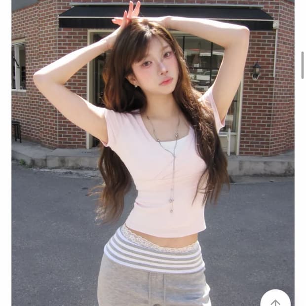 모디무드 니쥬 랩 반팔티