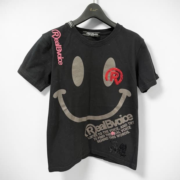 리얼비보이스  빈티지 스마일 다양한패치 여성 반팔티셔츠 