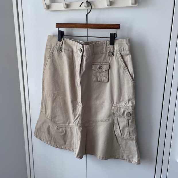 H&m logg 베이지 로우라이즈 카고 미디 스커트
