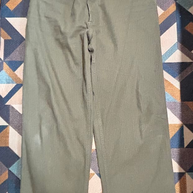 엣라코 올리브 헤링본 팬츠 36사이즈 판매합니다