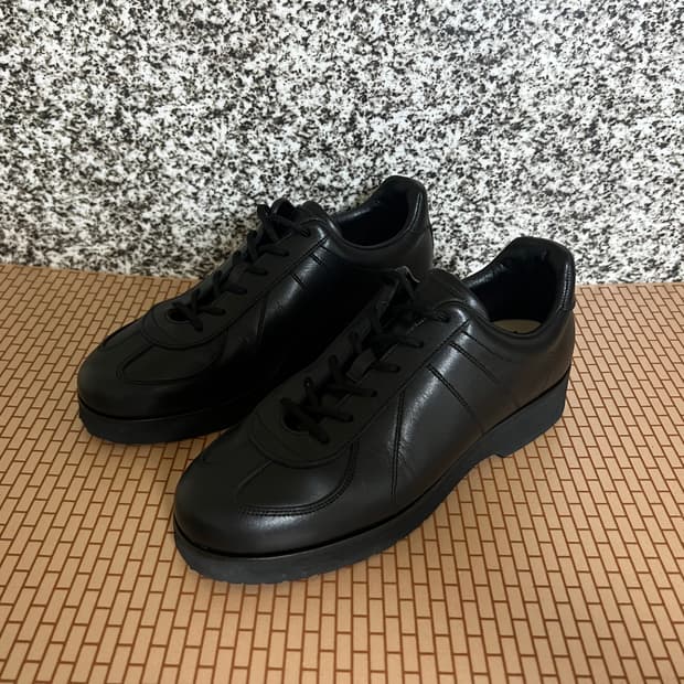 풋 더 코쳐 스니커즈