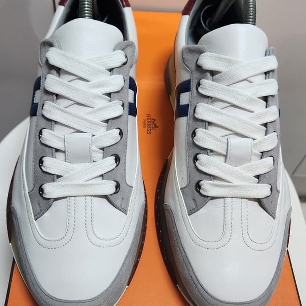 [정품] 에르메스 트레일 스니커즈 카프스킨 멀티꼴로르 블랑42.5 새상품