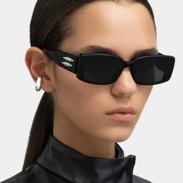 젠틀몬스터 데우스 01 블랙 풀박스