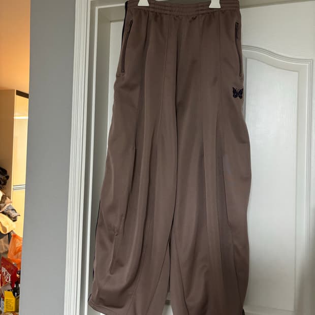 [s] 니들스 HD 트랙팬츠 타우페 토프