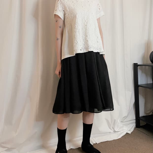 Punching Cotton Peplum Tee - White