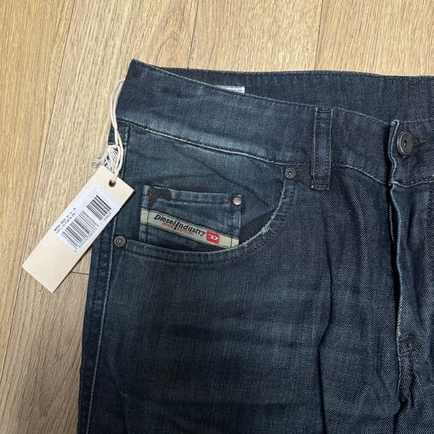 디젤 새상품 스트레이트 오버핏 31