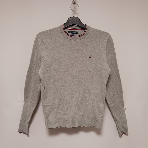 타미힐피거 그레이 라운드넥 니트