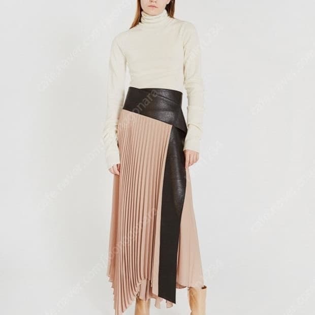 [구함] 렉토 정유미 플리츠 스커트 