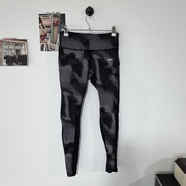 [새상품] [S] 나이키 레깅스 블랙