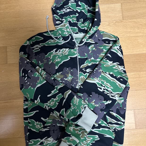 데님티어스 카모 후드집업