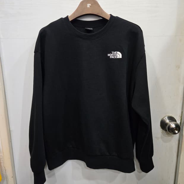 M,95 )) THE NORTH FACE 노스페이스 맨투맨! 블랙&화이트