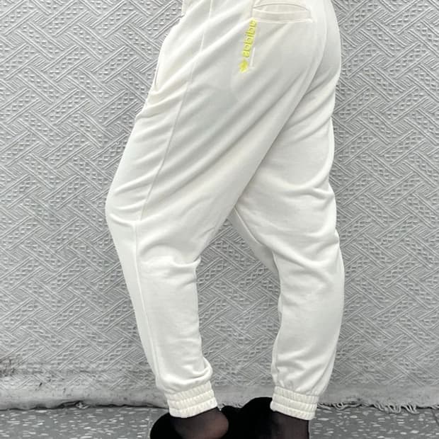 아디다스 올드스쿨 펑크 키치 힙로고 조거 스웻팬츠 M C10002