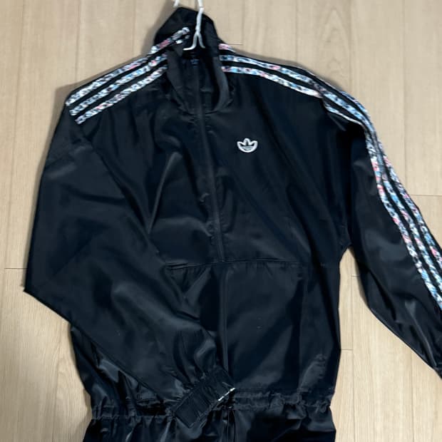 아디다스 새틴 아노락 XS