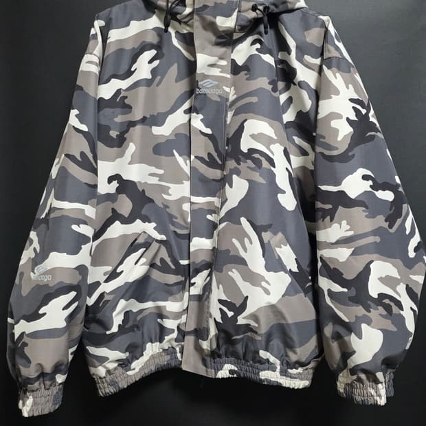 발렌시아가 3b 스포츠 아이콘 스키 파카 카모 46 뎀나 베트멍 