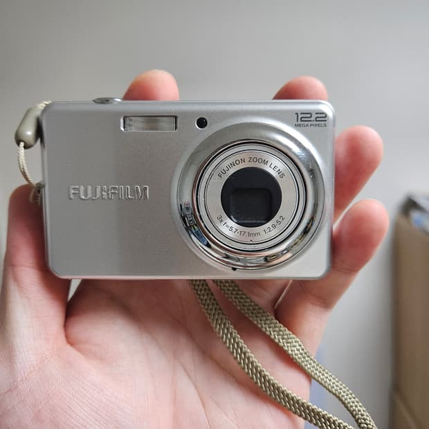 (르세라핌 김채원 디카) 후지필름 FINEPIX J30 디카 파인픽스