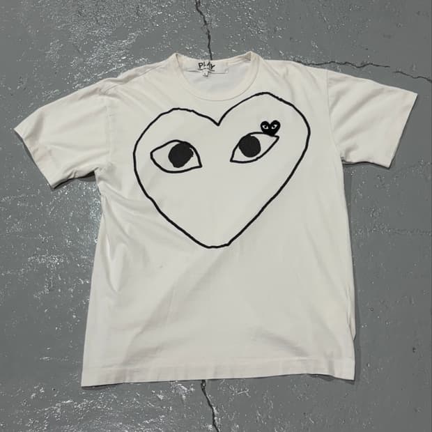 꼼데가르송(Comme des Garcons)블랙 하트 티셔츠 화이트