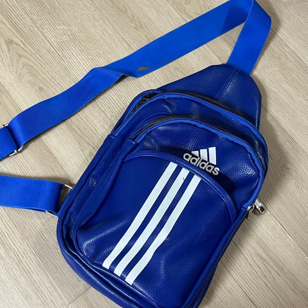 아디다스 크로스백
