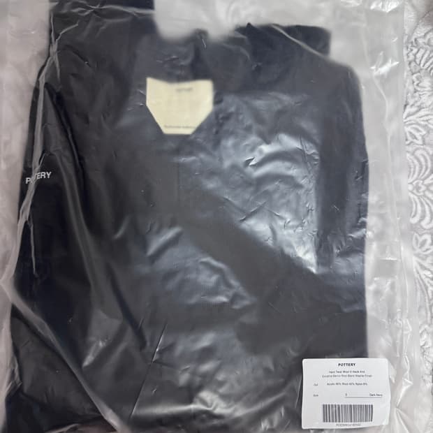 포터리 하드 트위스트 울 브이넥 니트 다크네이비 2 새상품