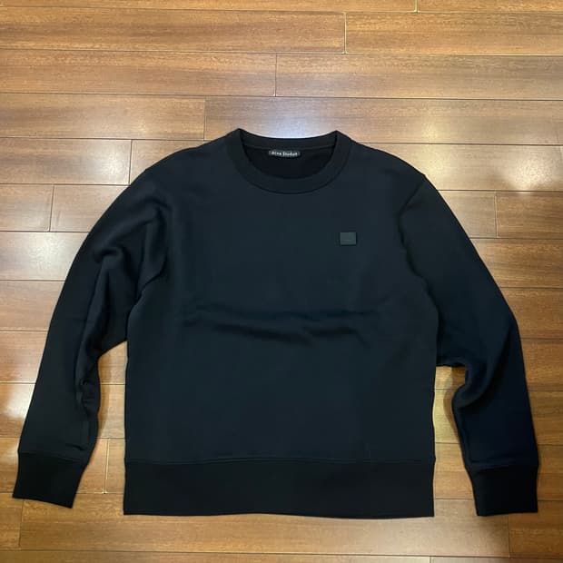 아크네스튜디오 맨투맨 L