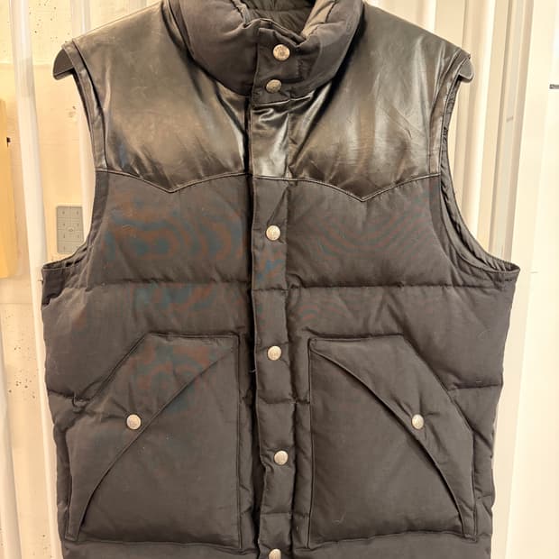 빈티지 시에라디자인 패딩 베스트 (라이센스X)