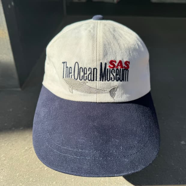 Vintage 90s Long bill cap 🧢