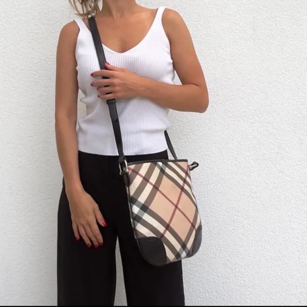 정품 버버리 노바 체크 크로스백 숄더백