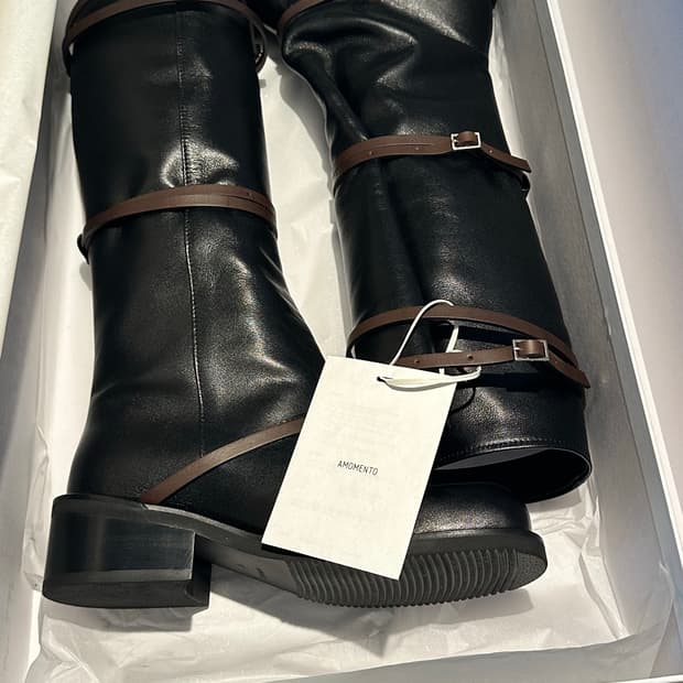 아모멘토 25FW Belt Long Boots 240