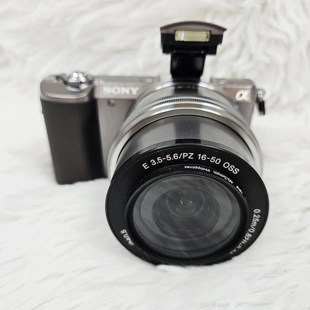 [민트급] 소니 a5100 브라운 미러리스 카메라, 디카, 디지털카메라