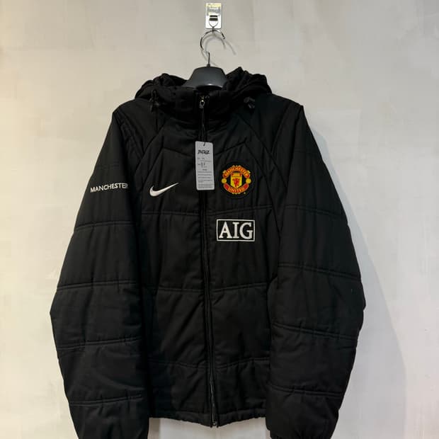 나이키 맨유 블랙 패딩