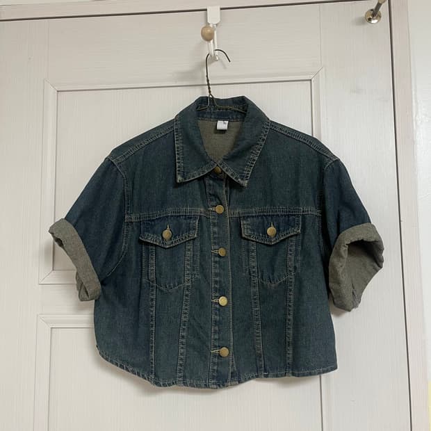 반팔 워싱 데님 셔츠