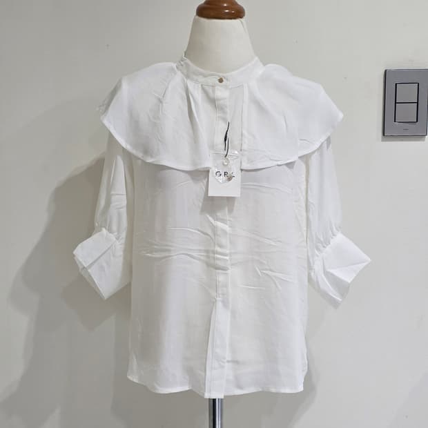 GRL 일본빈티지)화이트 프릴카라 공겜여주고딕로리타갸루 로맨틱 블라우스