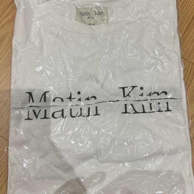 마땡킴 로고 커티드 레이어드 탑 화이트