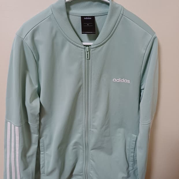 아디다스 민트색 져지 XL