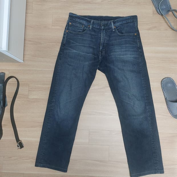 Levi's 550 34