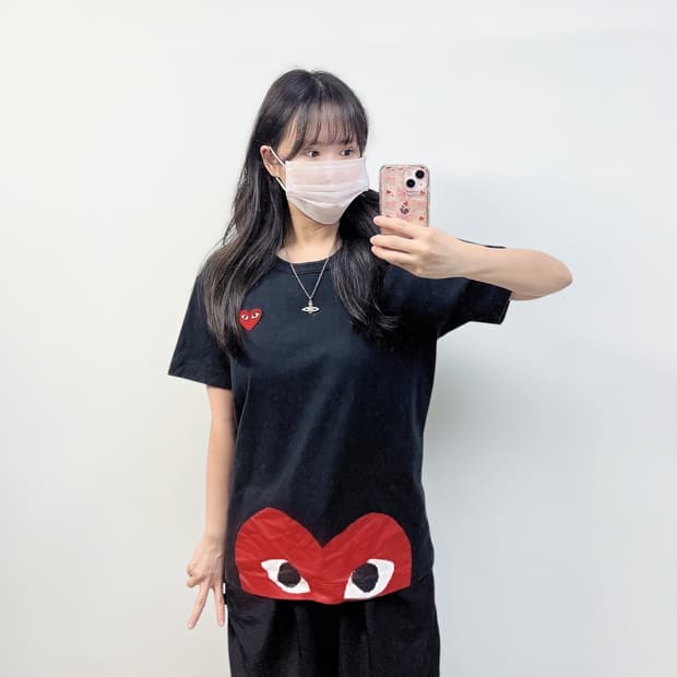 꼼데가르송 빅 하트 로고 반팔티 블랙