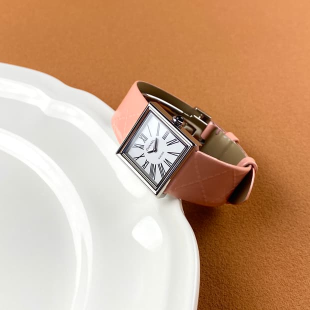CHANEL Mademoiselle Lady watch