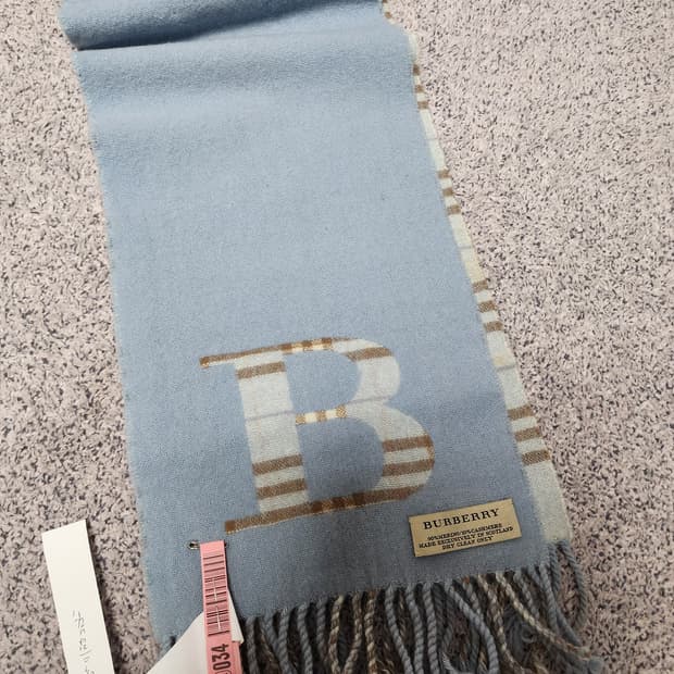 버버리 B로고 캐시미어 머플러 하늘색