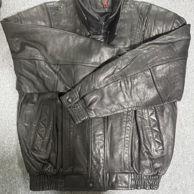 빈티지 블랙 리얼레더 하이넥 소가죽 봄버자켓