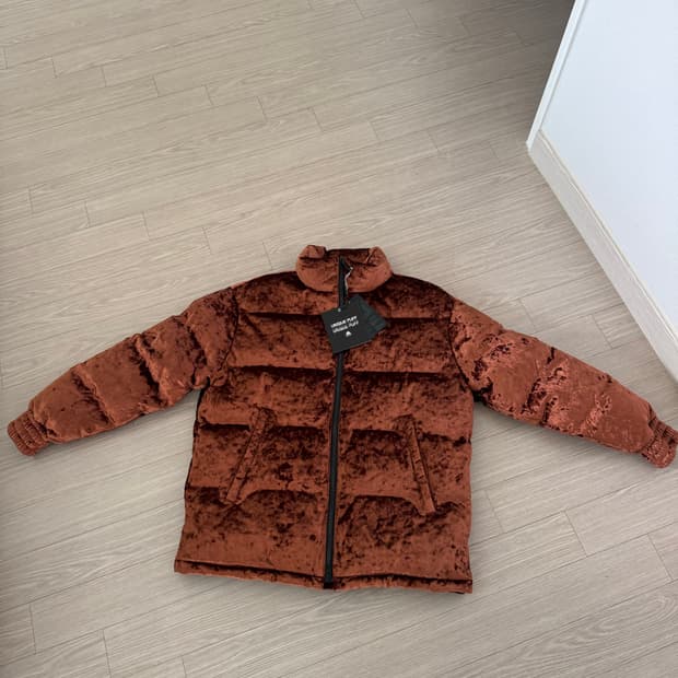 무스너클 패딩 오리털