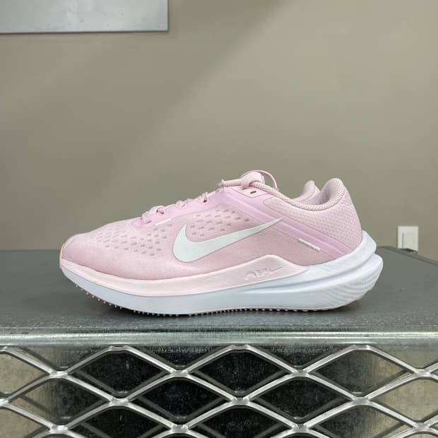 나이키 에어 윈플로 230