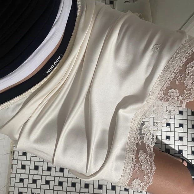 미우미우 팬티 삽니다