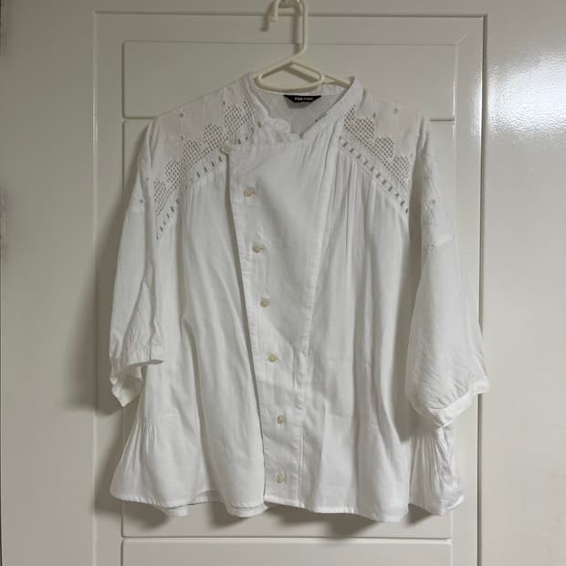 Nenet punching blouse