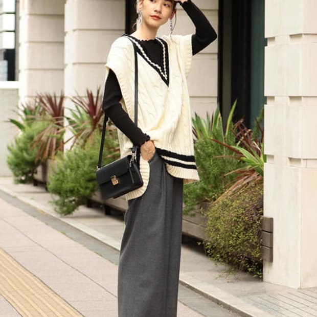 유나이티드 에로우즈 오버핏 니트