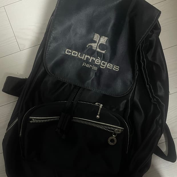 꾸레쥬 나일론 백팩