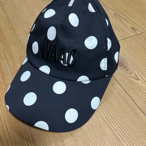 Waac 땡땡이 도트 골프 모자 