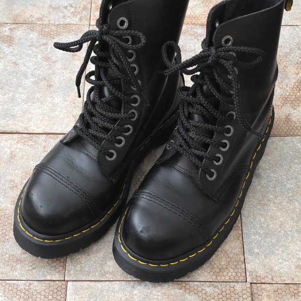 (250)닥터마틴 8761 bxb 10홀 부츠